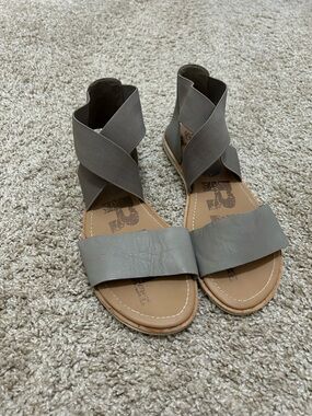 Sorel Ella ll Crisscross Sandals
